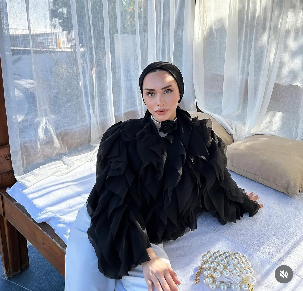 NAAR BLOUSE NOIR